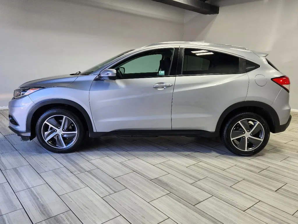 Photos of 2022 Honda HR-V EX for sale in Philadelphia, PA at Torresdale Ave