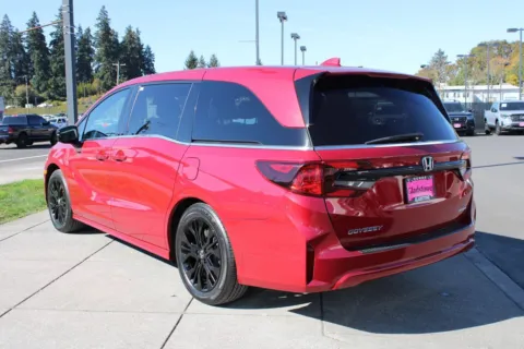 Another view of 2025 Honda Odyssey Sport-L for sale in Gladstone, OR at Honda of Gladstone