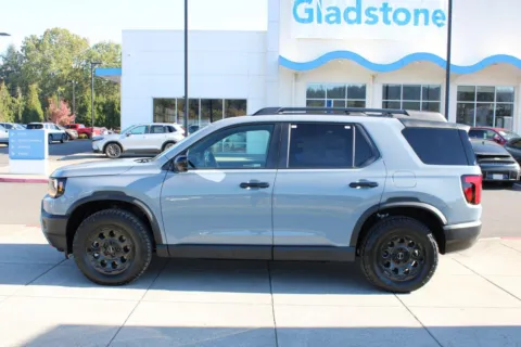 Photos of 2026 Honda Passport Trailsport for sale in Gladstone, OR at Honda of Gladstone