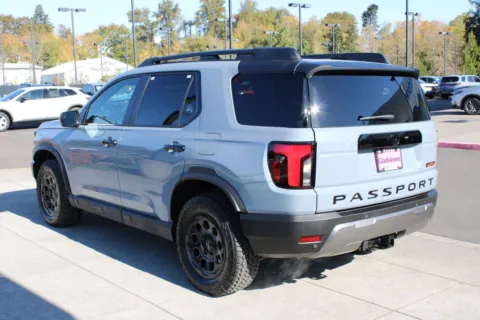Another view of 2026 Honda Passport Trailsport for sale in Gladstone, OR at Honda of Gladstone