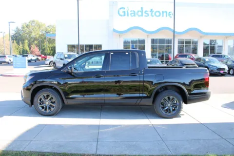 Photos of 2026 Honda Ridgeline Sport for sale in Gladstone, OR at Honda of Gladstone