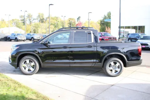 Photos of 2026 Honda Ridgeline RTL for sale in Gladstone, OR at Honda of Gladstone