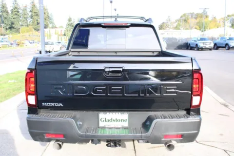 More photos of 2026 Honda Ridgeline RTL at Honda of Gladstone, OR