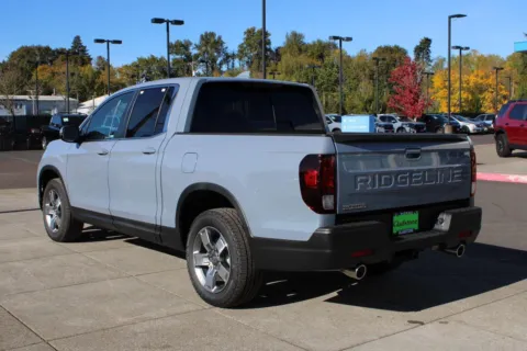 Another view of 2026 Honda Ridgeline RTL for sale in Gladstone, OR at Honda of Gladstone