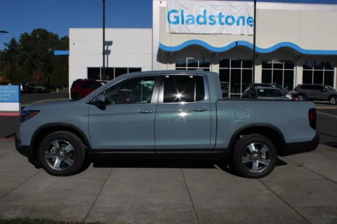 Photos of 2026 Honda Ridgeline RTL for sale in Gladstone, OR at Honda of Gladstone