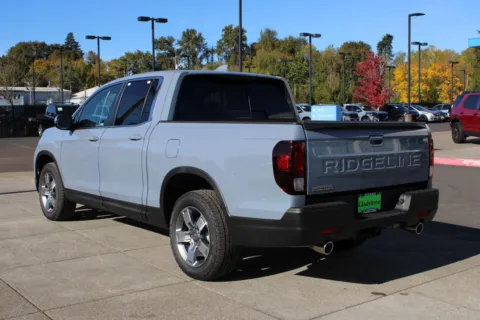 Another view of 2026 Honda Ridgeline RTL for sale in Gladstone, OR at Honda of Gladstone