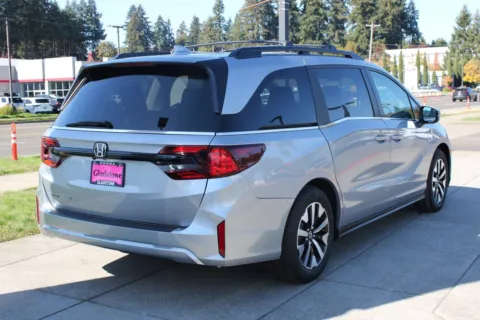 More photos of 2026 Honda Odyssey EX-L at Honda of Gladstone, OR