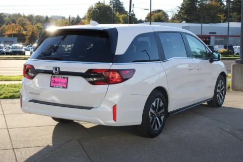 More photos of 2026 Honda Odyssey EX-L at Honda of Gladstone, OR