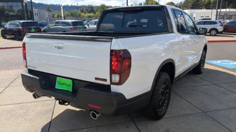 More photos of 2025 Honda Ridgeline TrailSport+ at Honda of Gladstone, OR