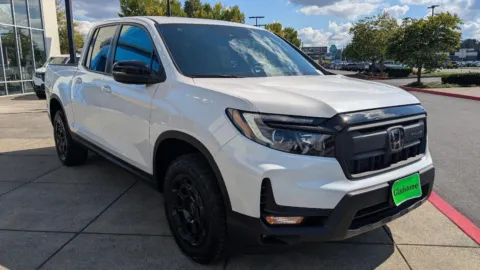 More photos of 2025 Honda Ridgeline TrailSport+ at Honda of Gladstone, OR