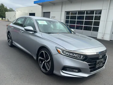 More photos of 2019 Honda Accord Sport at Honda of Gladstone, OR
