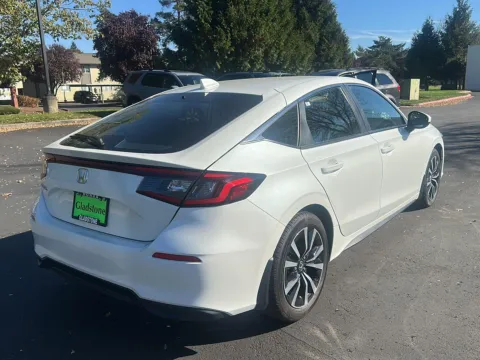 More photos of 2024 Honda Civic EX-L at Honda of Gladstone, OR