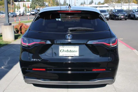 More photos of 2026 Honda HR-V EX-L at Honda of Gladstone, OR