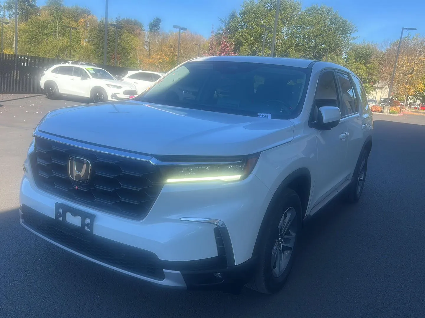 White 2025 Honda Pilot EX-L for sale in Gladstone, OR