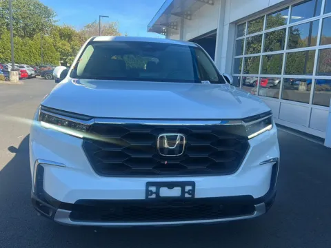 More photos of 2025 Honda Pilot EX-L at Honda of Gladstone, OR