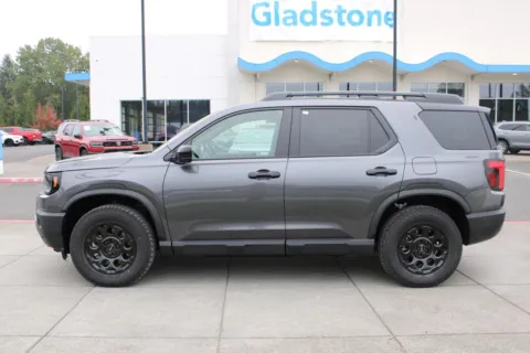 Photos of 2026 Honda Passport TrailSport Elite Blackout for sale in Gladstone, OR at Honda of Gladstone