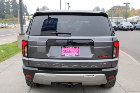More photos of 2026 Honda Passport TrailSport Elite Blackout at Honda of Gladstone, OR