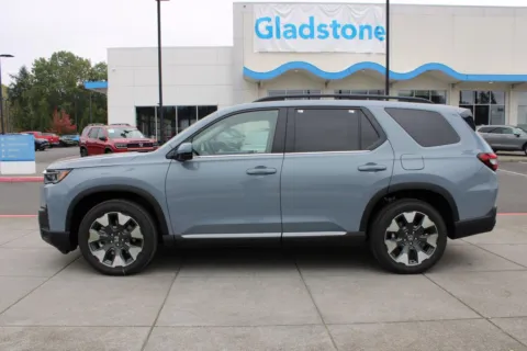 Photos of 2026 Honda Pilot Elite for sale in Gladstone, OR at Honda of Gladstone