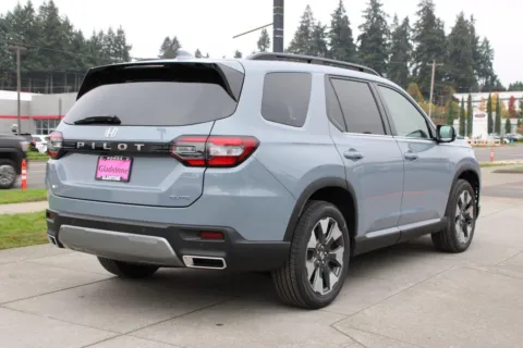 More photos of 2026 Honda Pilot Elite at Honda of Gladstone, OR