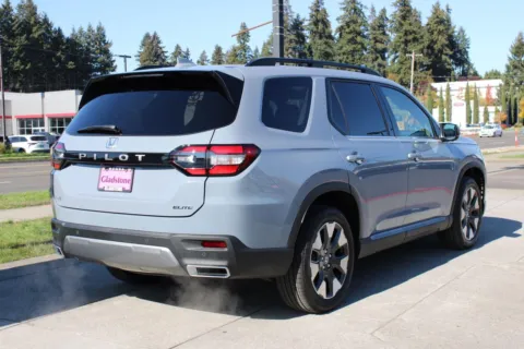 More photos of 2026 Honda Pilot Elite at Honda of Gladstone, OR