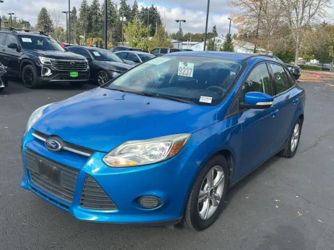 Blue 2014 Ford Focus SE for sale in Gladstone, OR