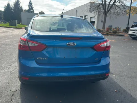Another view of 2014 Ford Focus SE for sale in Gladstone, OR at Honda of Gladstone