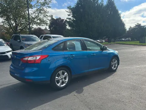 More photos of 2014 Ford Focus SE at Honda of Gladstone, OR