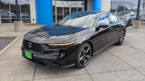 Photos of 2026 Honda Accord Sedan SE for sale in Gladstone, OR at Honda of Gladstone