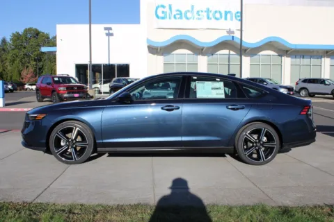 Photos of 2026 Honda Accord Sedan SE for sale in Gladstone, OR at Honda of Gladstone