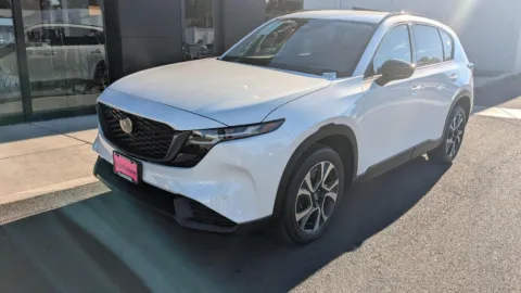 Photos of 2026 Mazda CX-5 2.5 S Preferred for sale in Gladstone, OR at Mazda of Gladstone