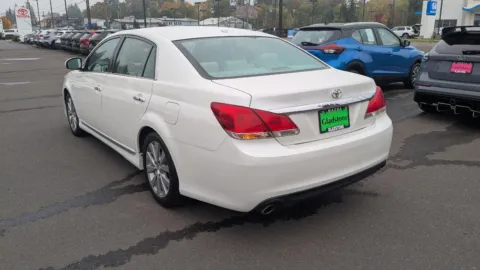 More photos of 2011 Toyota Avalon Limited at Mazda of Gladstone, OR