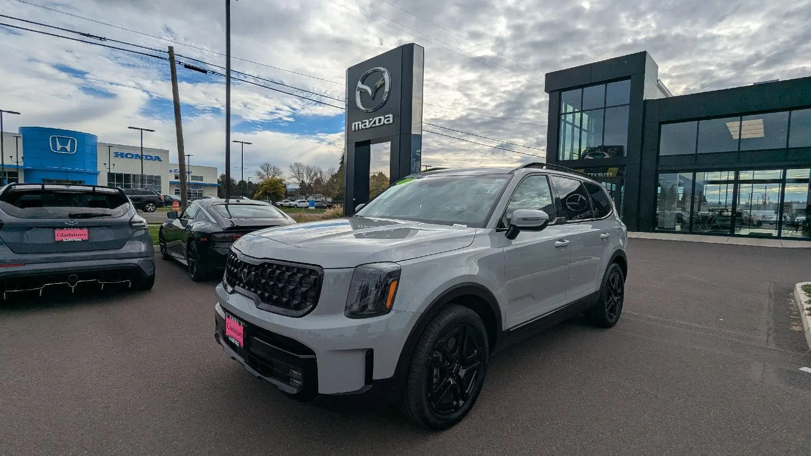 Gray 2024 Kia Telluride SX X-Line for sale in Gladstone, OR