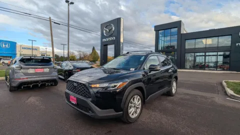 Black 2022 Toyota Corolla Cross LE for sale in Gladstone, OR