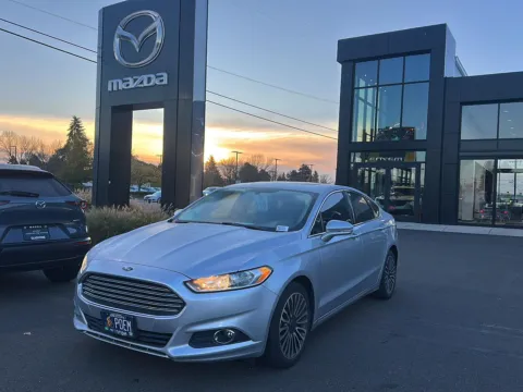 Silver 2016 Ford Fusion SE for sale in Gladstone, OR