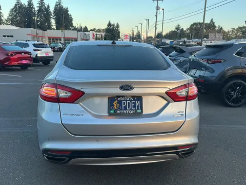 More photos of 2016 Ford Fusion SE at Mazda of Gladstone, OR
