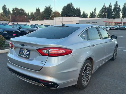 More photos of 2016 Ford Fusion SE at Mazda of Gladstone, OR