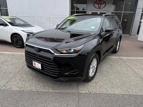 More photos of 2025 Toyota Grand Highlander XLE at Toyota of Gladstone, OR