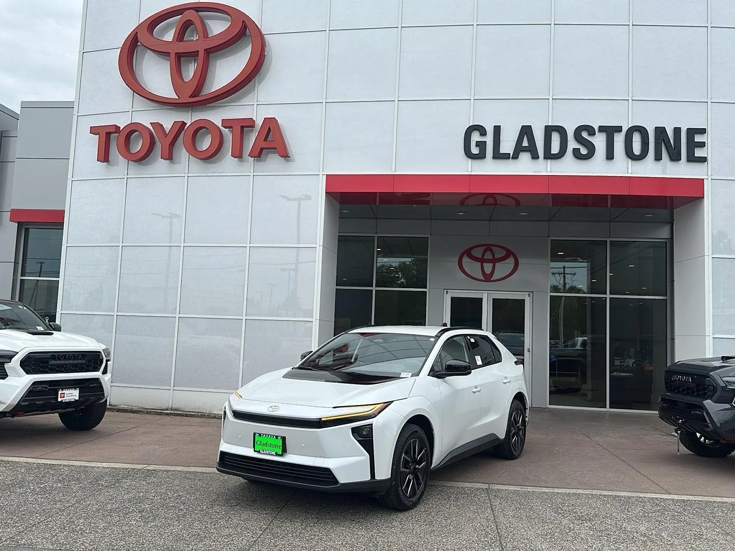 Unknown 2026 Toyota bZ XLE Plus for sale in Gladstone, OR
