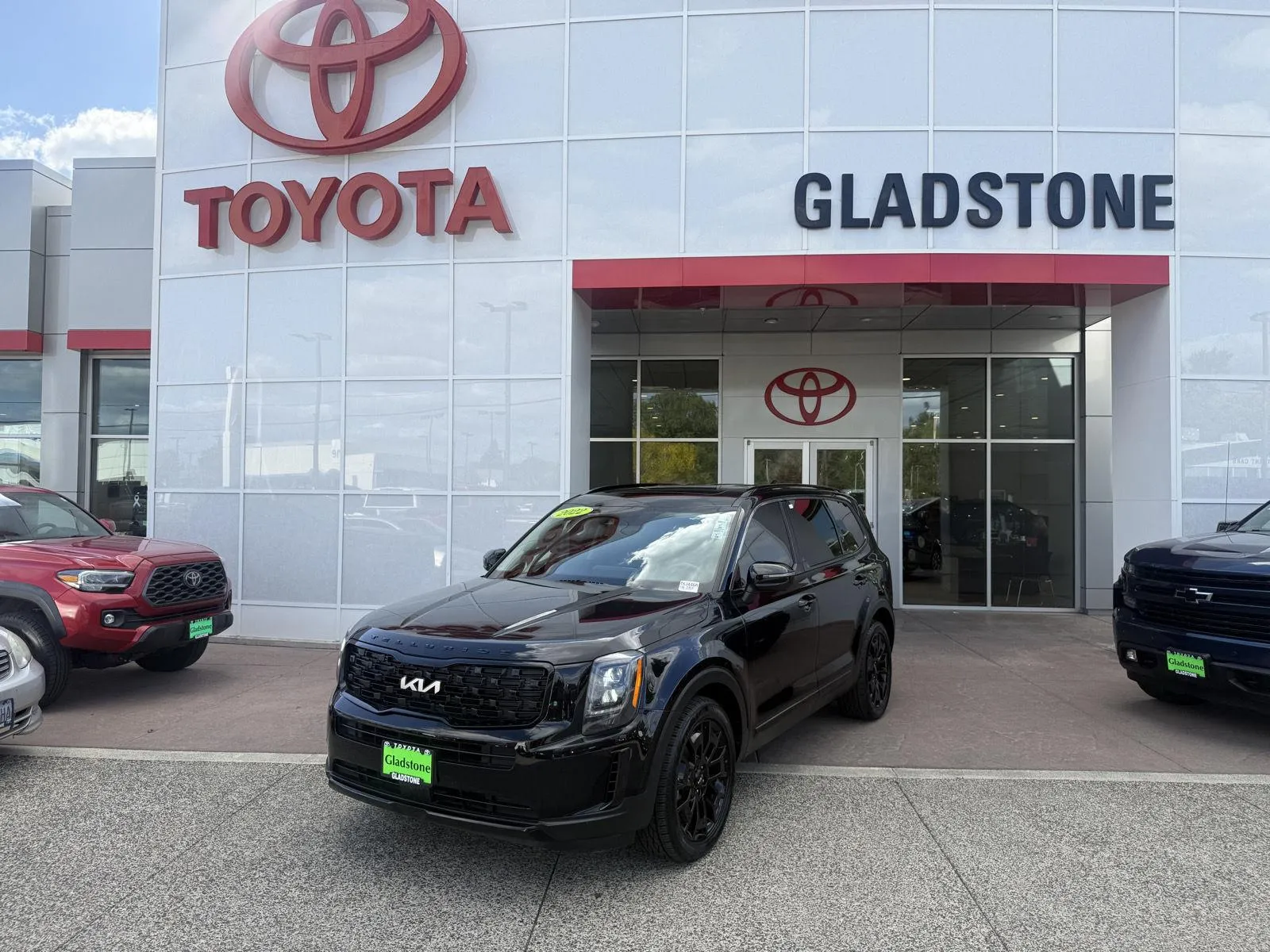 Black 2022 Kia Telluride EX for sale in Gladstone, OR