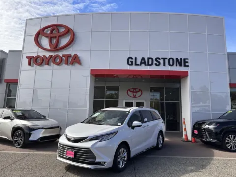 White 2026 Toyota Sienna Limited for sale in Gladstone, OR