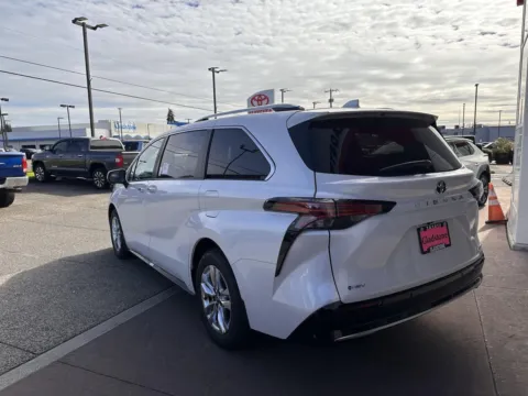 Another view of 2026 Toyota Sienna Limited for sale in Gladstone, OR at Toyota of Gladstone