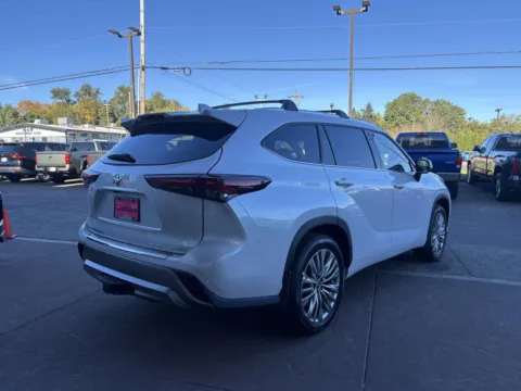 More photos of 2026 Toyota Highlander Platinum at Toyota of Gladstone, OR