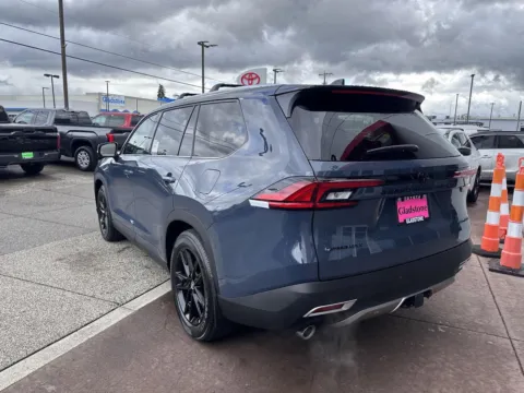 Another view of 2026 Toyota Grand Highlander Hybrid MAX Platinum for sale in Gladstone, OR at Toyota of Gladstone