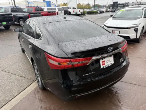 More photos of 2017 Toyota Avalon Hybrid XLE Plus at Toyota of Gladstone, OR