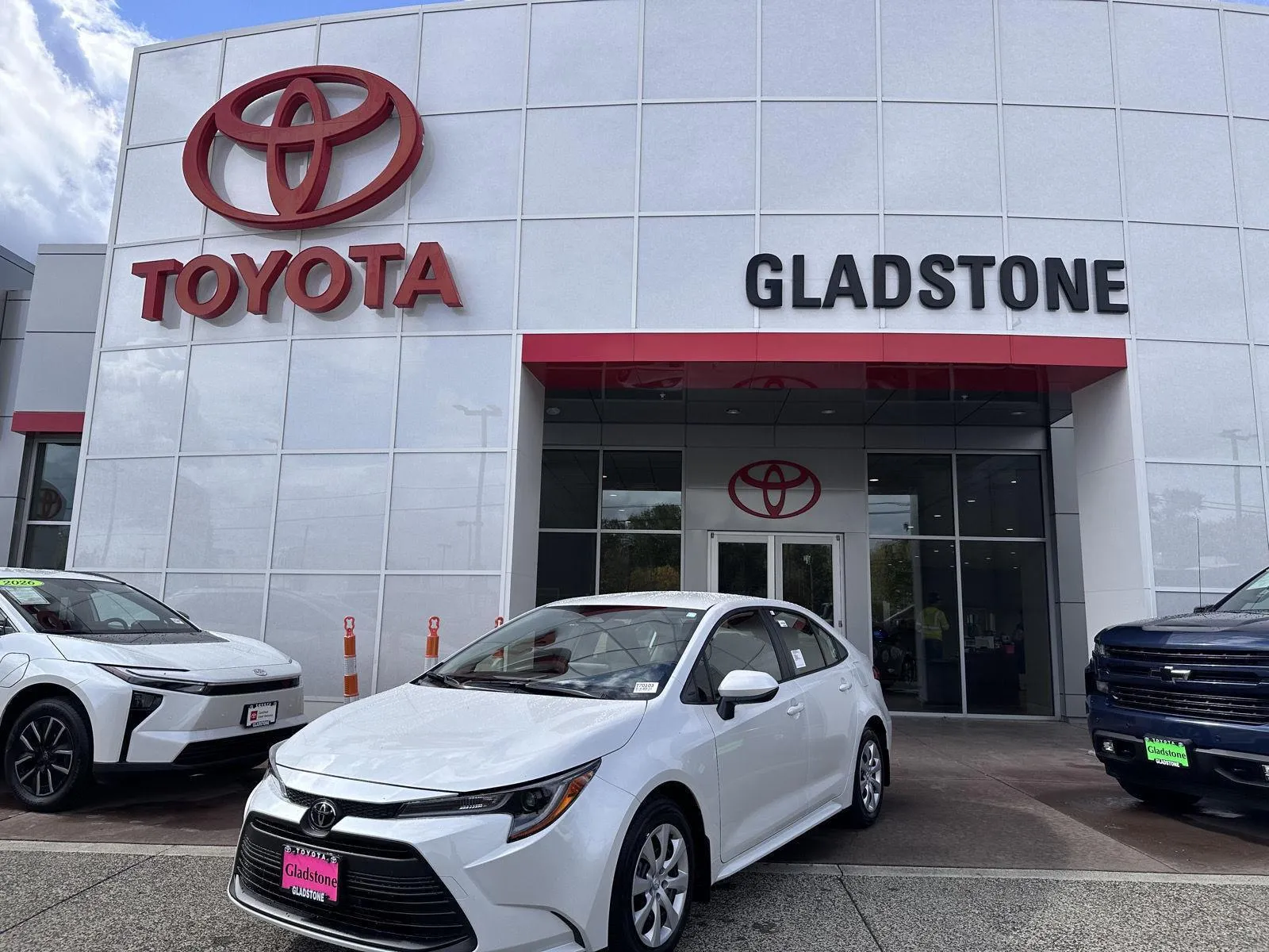 White 2027 Toyota Corolla LE for sale in Gladstone, OR