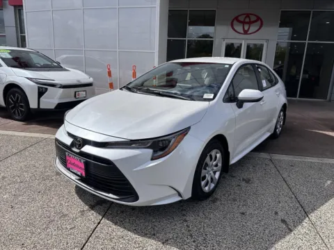 Photos of 2027 Toyota Corolla LE for sale in Gladstone, OR at Toyota of Gladstone