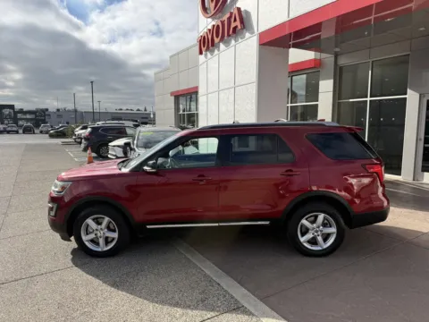 Another view of 2016 Ford Explorer XLT for sale in Gladstone, OR at Toyota of Gladstone