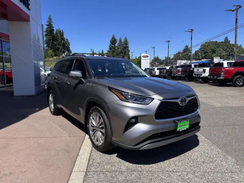 More photos of 2026 Toyota Highlander Platinum at Toyota of Gladstone, OR