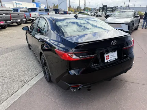 More photos of 2025 Toyota Camry SE at Toyota of Gladstone, OR