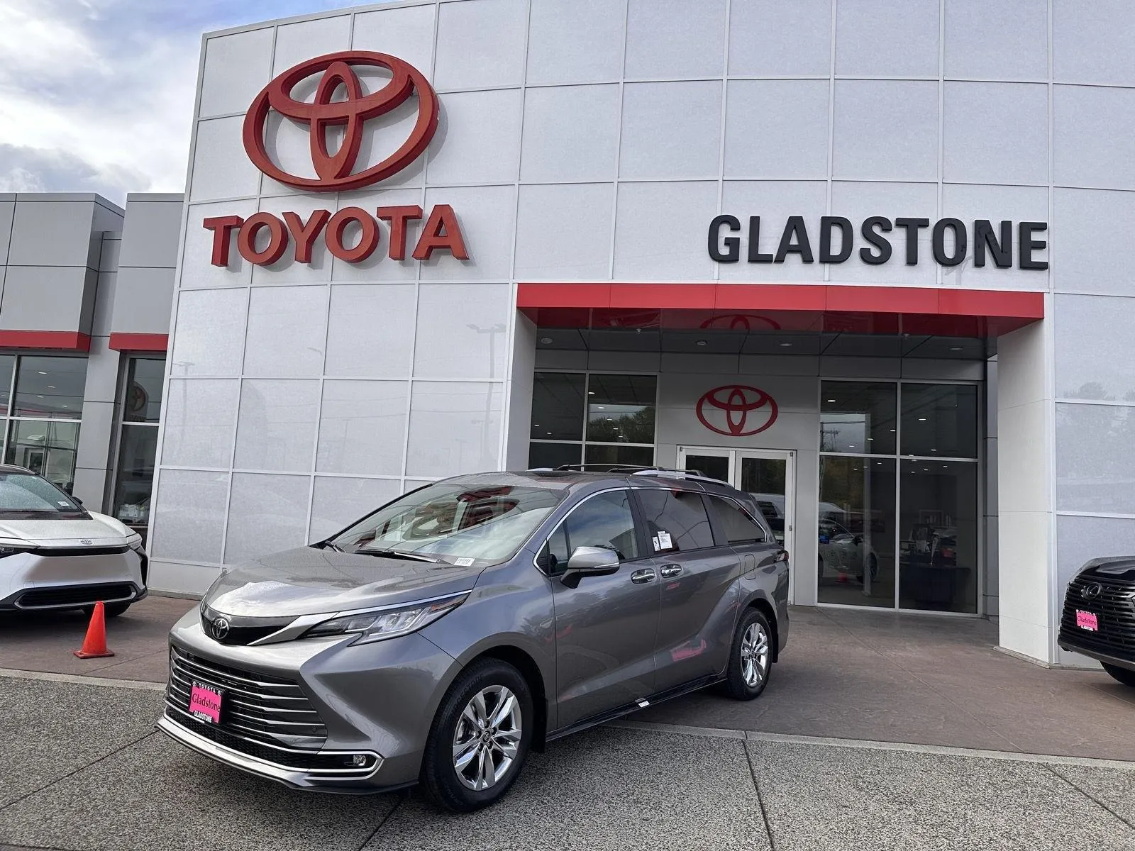 Gray 2026 Toyota Sienna Limited for sale in Gladstone, OR